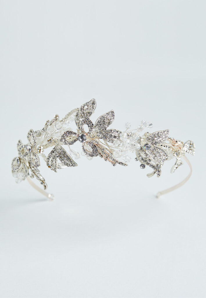 Amoria Crown