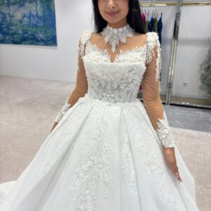 Long Sleeve Maxi Tulle Wedding Dress