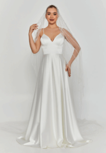 beaded section single tier tulle veil