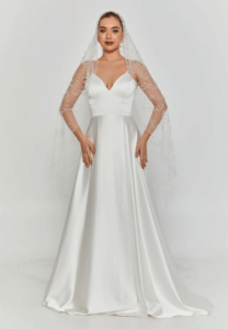 beaded section single tier tulle veil