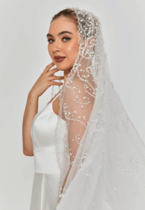 beaded section single tier tulle veil