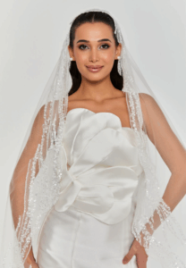 beaded section single tier tulle veil