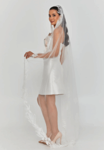 beaded section single tier tulle veil